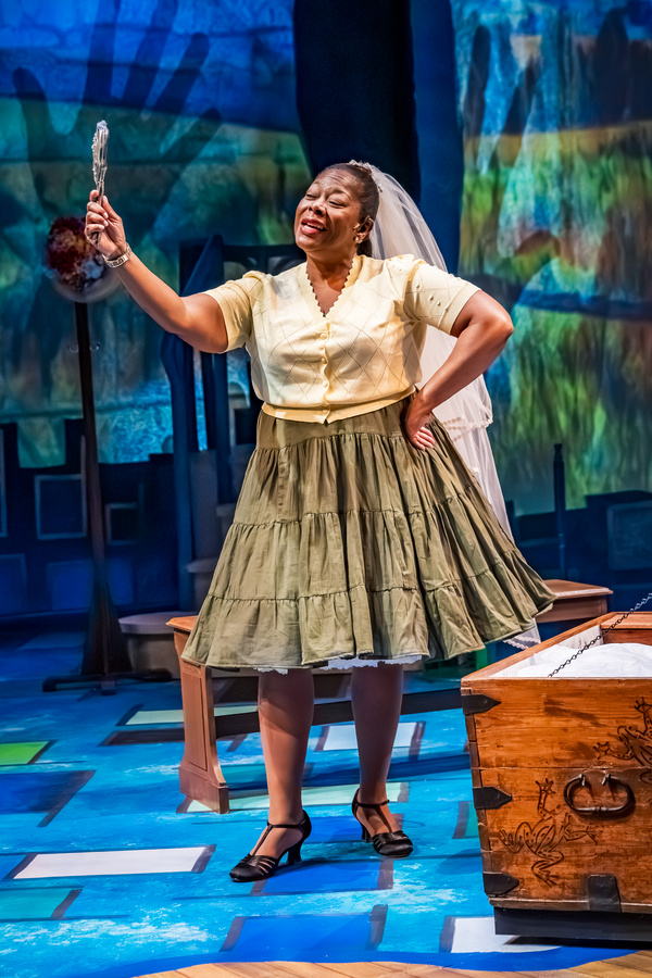 Photos: First Look at Greta Oglesby's HANDPRINTS At History Theatre Image