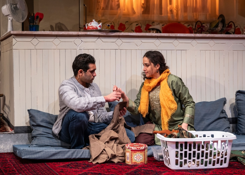 Review: SELLING KABUL at Northlight Theatre 