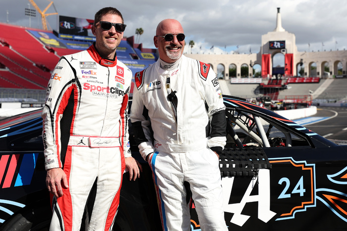 Photos: Harry Jowsey, Howie Mandel, Skeet Ulrich, and More Whip Around LA Coliseum Ahead of 2024 NASCAR Clash 