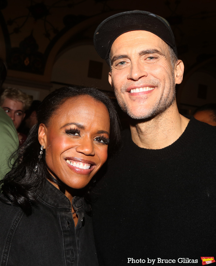 Photos: New York City Center Encores! ONCE UPON A MATTRESS Celebrates Closing Night Image