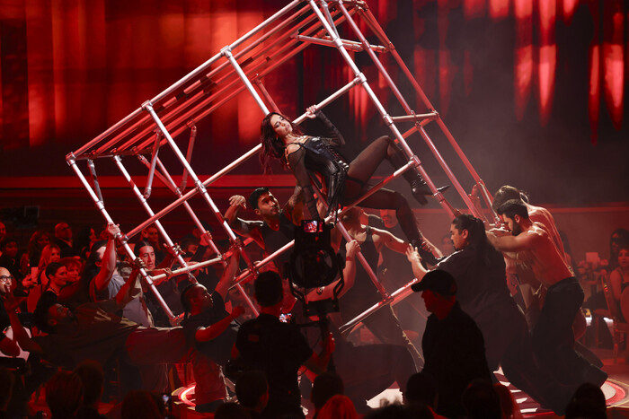 Photos: Inside the GRAMMYs With Taylor Swift, Miley Cyrus, Beyoncé & More Image