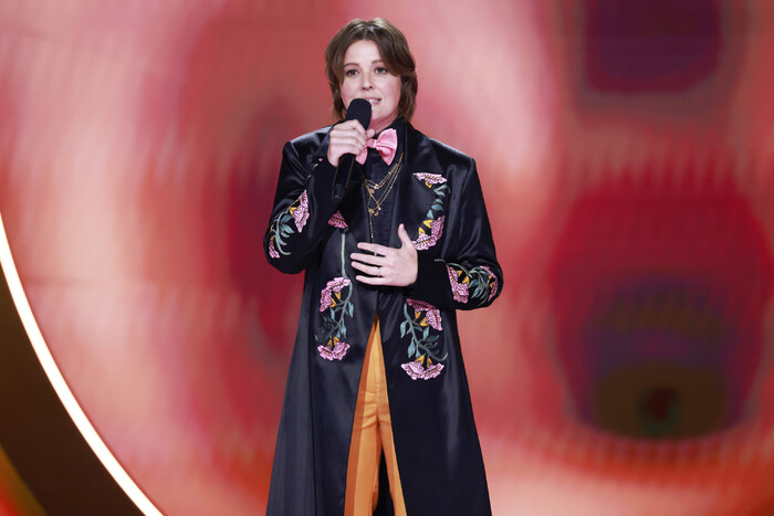 Photos: Inside the GRAMMYs With Taylor Swift, Miley Cyrus, Beyoncé & More Image