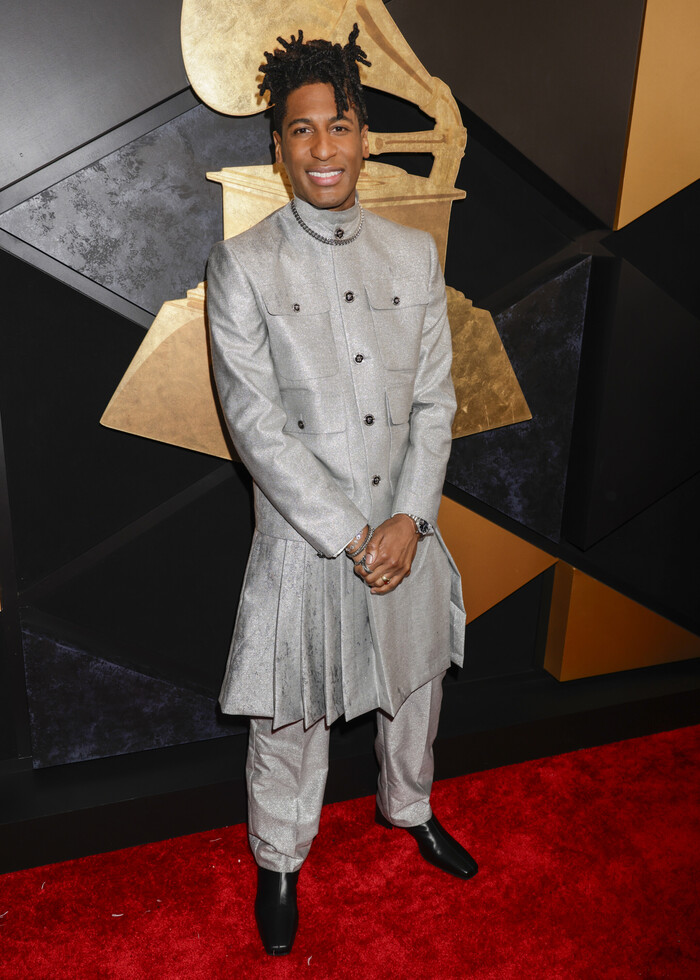 Photos: Inside the GRAMMYs With Taylor Swift, Miley Cyrus, Beyoncé & More Image