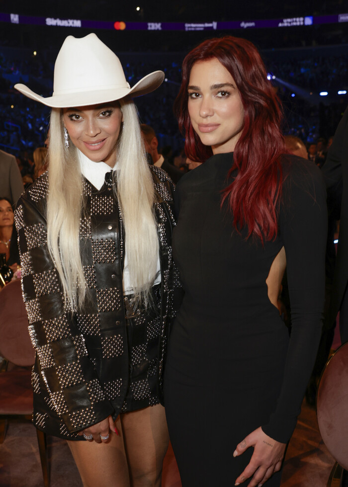 Photos: Inside the GRAMMYs With Taylor Swift, Miley Cyrus, Beyoncé & More Image