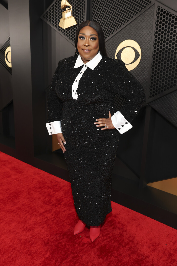 Photos: Inside the GRAMMYs With Taylor Swift, Miley Cyrus, Beyoncé & More Image