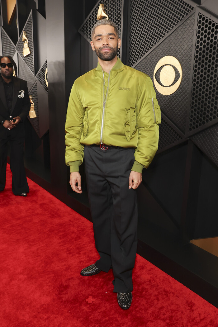 Photos: Inside the GRAMMYs With Taylor Swift, Miley Cyrus, Beyoncé & More Image