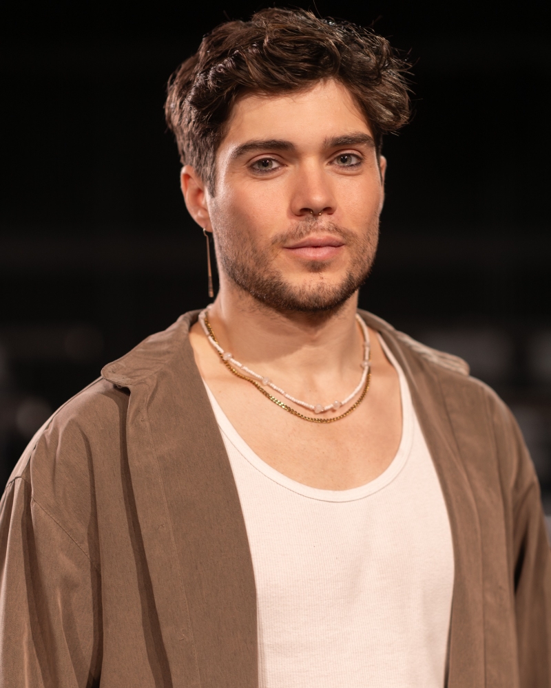 Meet the Cast of WATER FOR ELEPHANTS, Beginning Previews on Broadway Tonight! Image