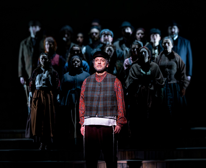 Photos & Video: First Look at FIDDLER ON THE ROOF at Drury Lane Theatre 