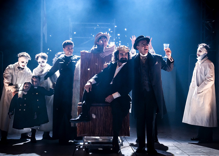 Photos: Chicago Shakespeare Theater Presents William Shakespeare's RICHARD III Image