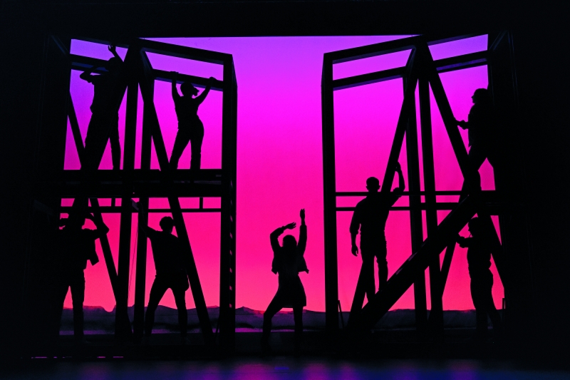 Review: FOOTLOOSE THE MUSICAL at Stadthalle Wien Image