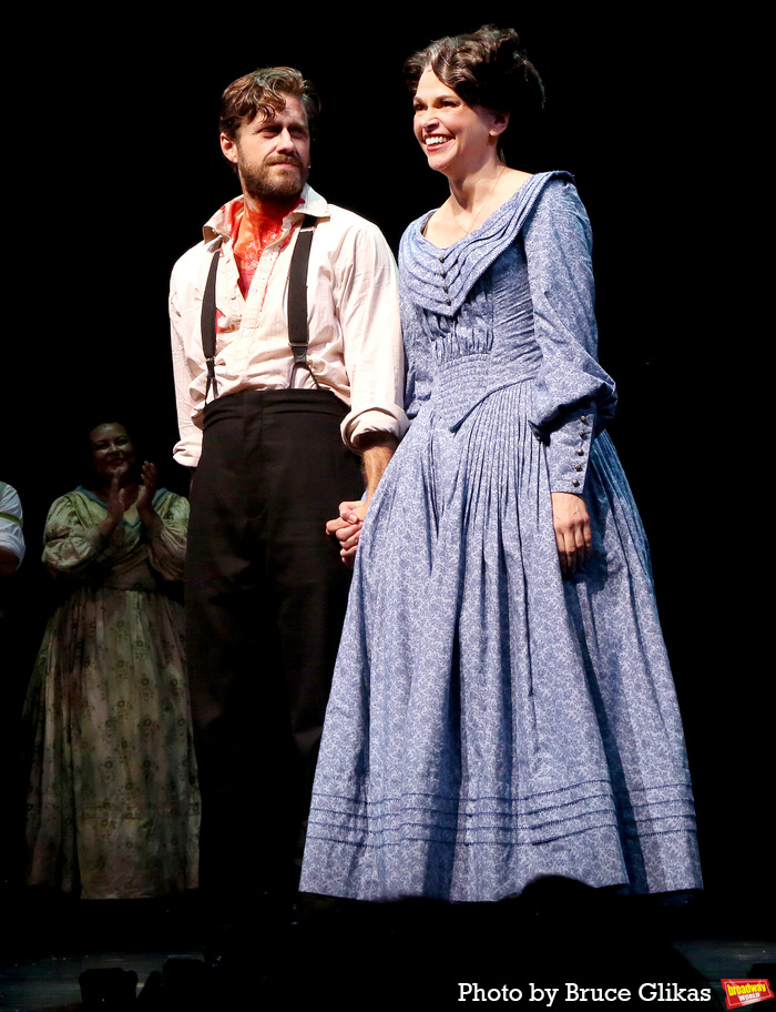 Photos: Aaron Tveit & Sutton Foster Take Their First Bows in SWEENEY TODD Image