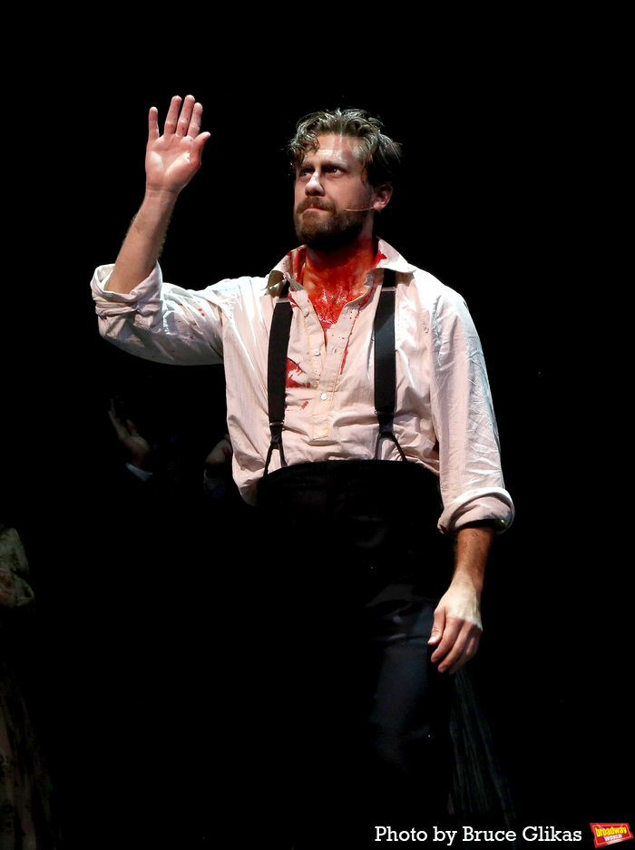 Photos: Aaron Tveit & Sutton Foster Take Their First Bows in SWEENEY TODD Image