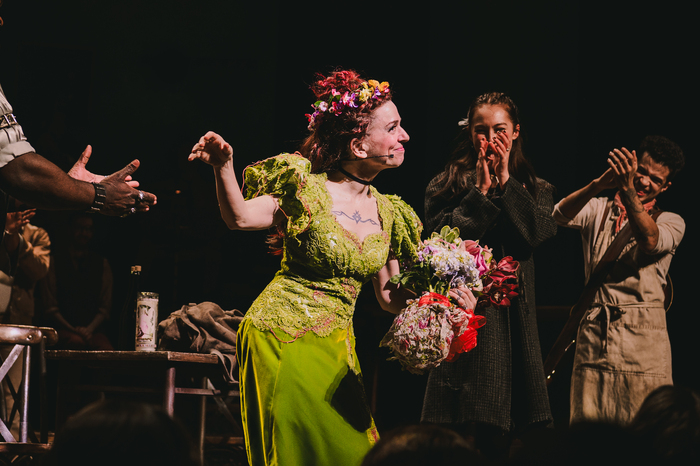 Photos/Video: Lola Tung and Ani DiFranco Take Their First Bows in HADESTOWN Image