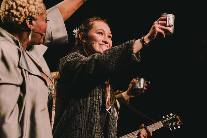 Photos/Video: Lola Tung and Ani DiFranco Take Their First Bows in HADESTOWN Image