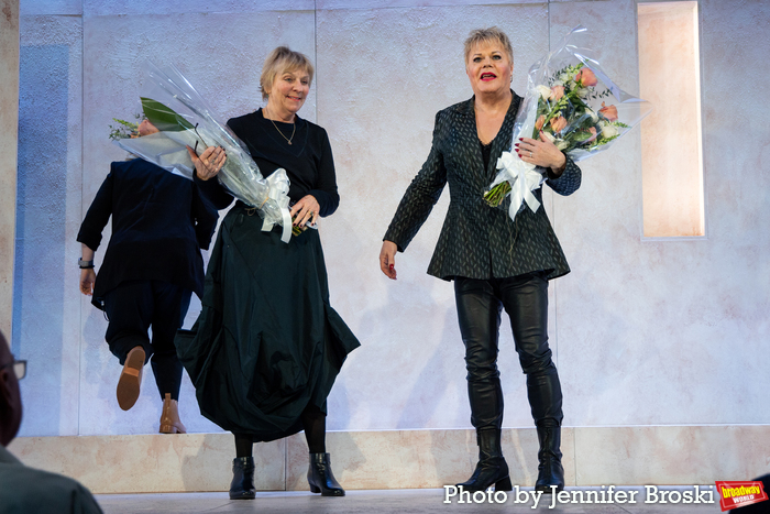Photos: Eddie Izzard Takes Opening Night Bows in HAMLET Image