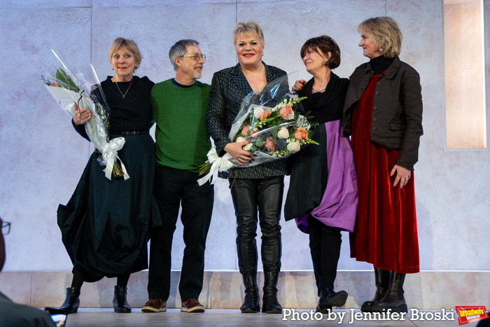 Photos: Eddie Izzard Takes Opening Night Bows in HAMLET Image