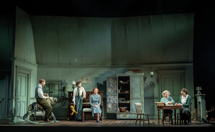 Photos: First Look At DEAR OCTOPUS At The National Theatre Image