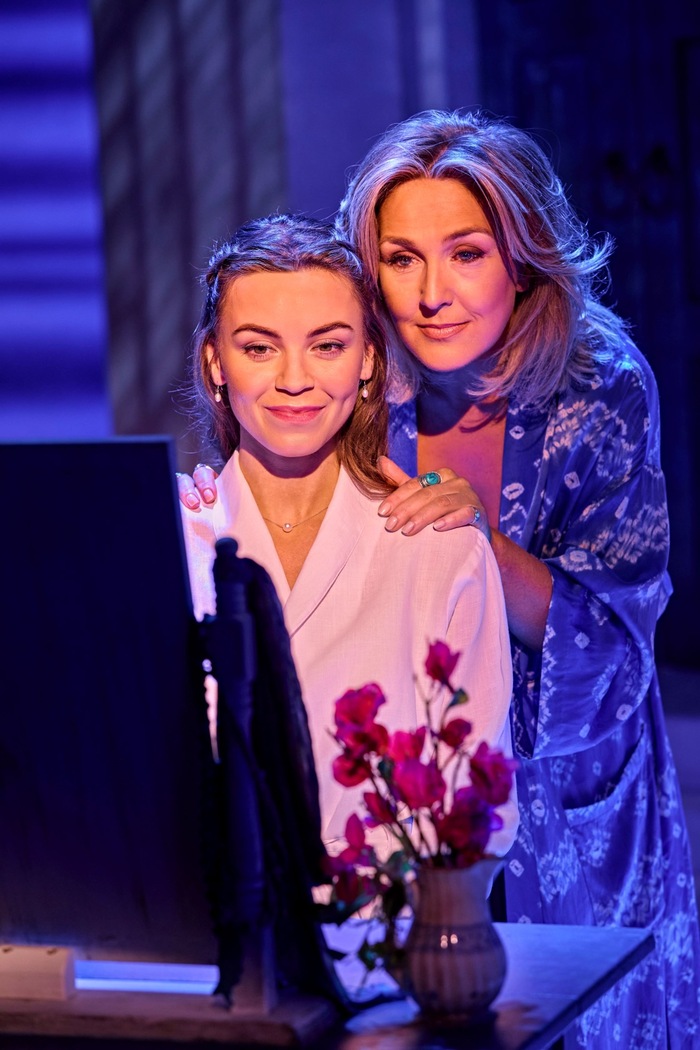 Photos: First Look at Stevie Doc and Tobias Turley in MAMMA MIA! Image