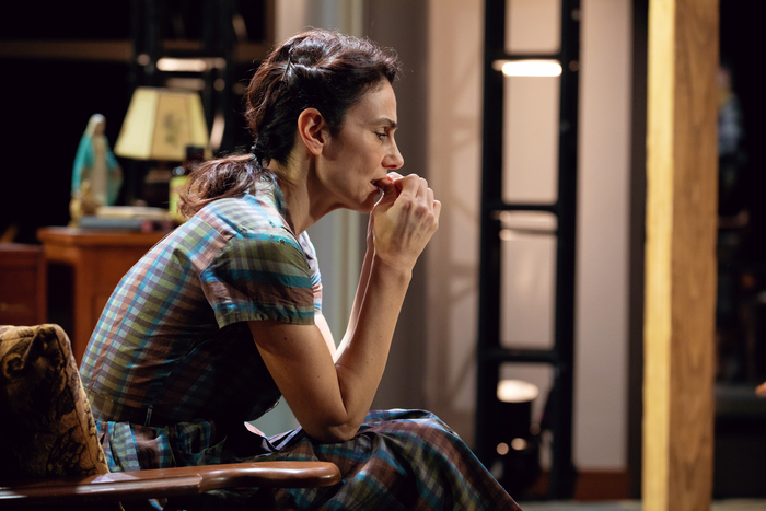 Photos: Get a First Look at Long Wharf Theatre's Site-Specific A VIEW FROM THE BRIDGE Image