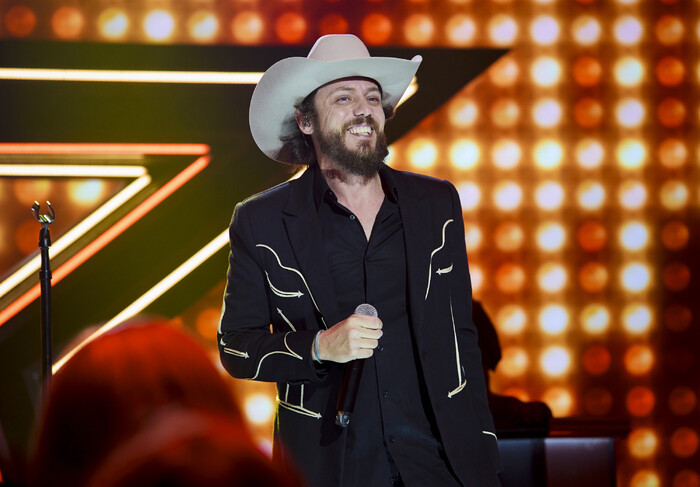Photos: First Look at DOLLY PARTON'S PET GALA on CBS With Jane Lynch, Iain Armitage & More Image