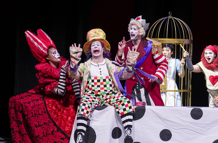 Photos: First Look at Children's Theatre Company's ALICE IN WONDERLAND Image