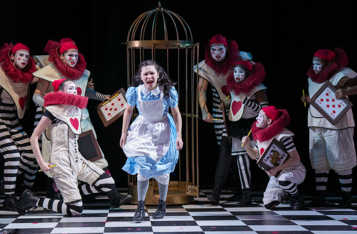 Photos: First Look at Children's Theatre Company's ALICE IN WONDERLAND Image