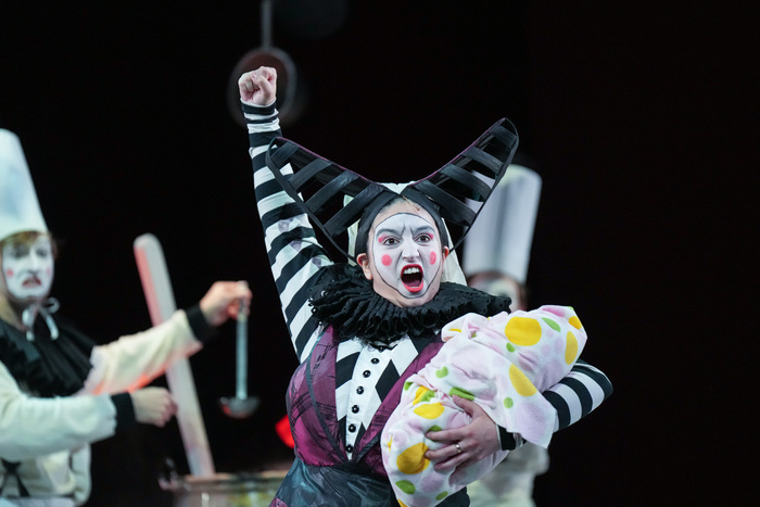 Photos: First Look at Children's Theatre Company's ALICE IN WONDERLAND Image
