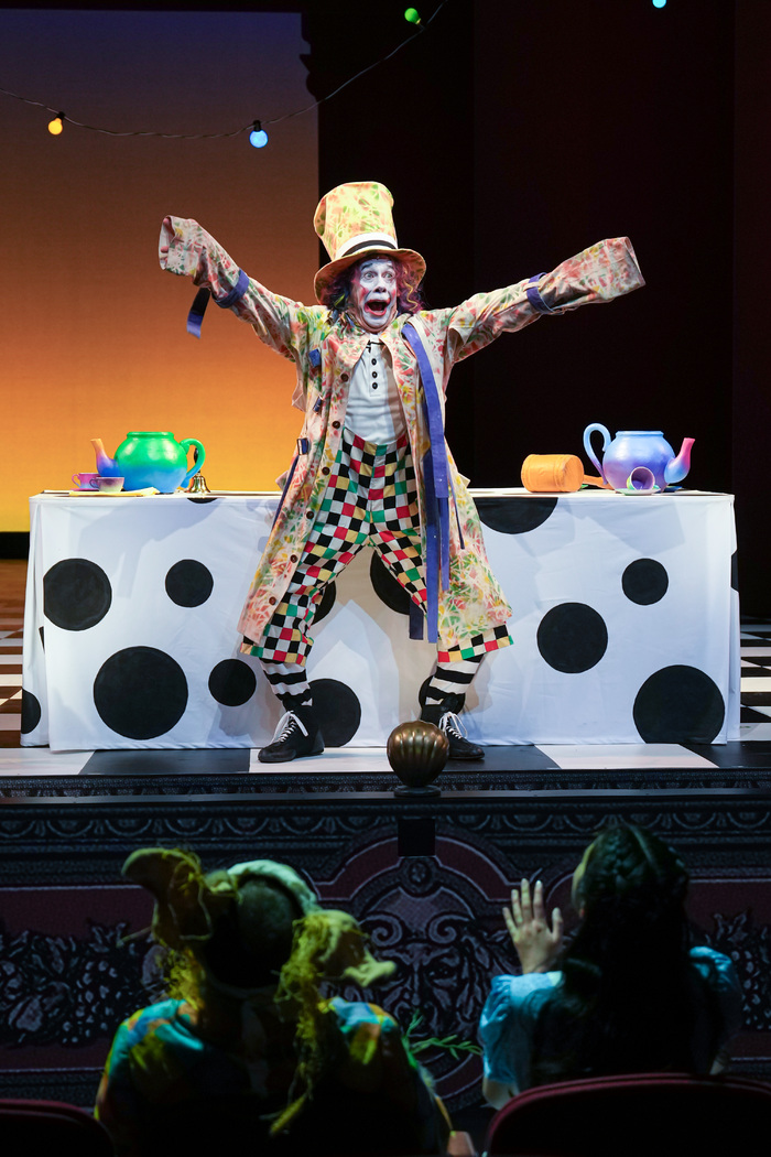 Photos: First Look at Children's Theatre Company's ALICE IN WONDERLAND Image
