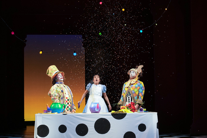 Photos: First Look at Children's Theatre Company's ALICE IN WONDERLAND Image