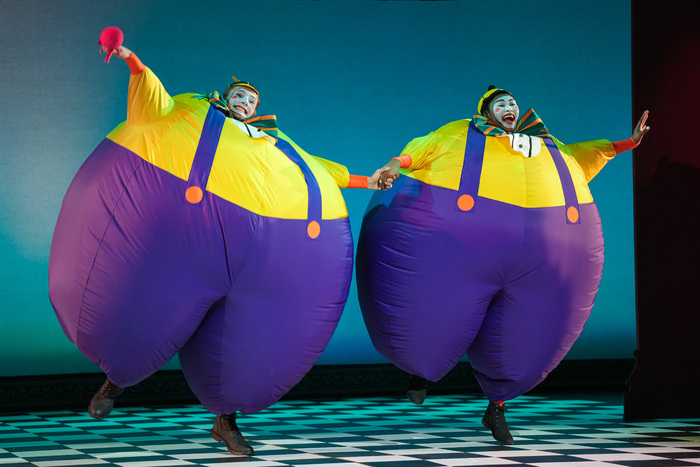 Photos: First Look at Children's Theatre Company's ALICE IN WONDERLAND Image