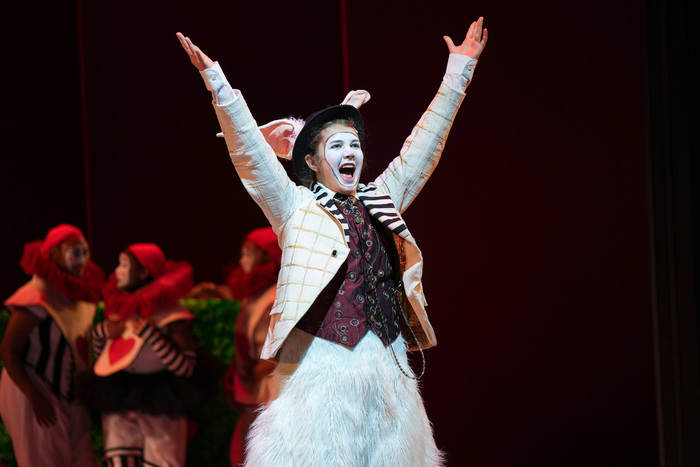 Photos: First Look at Children's Theatre Company's ALICE IN WONDERLAND Image