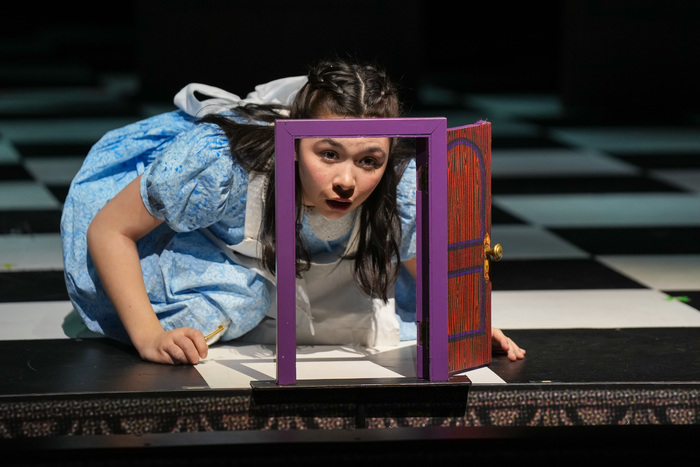 Photos: First Look at Children's Theatre Company's ALICE IN WONDERLAND Image