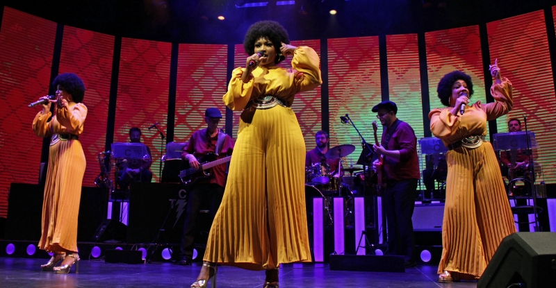 Review: ALOHA FROM VEGAS at New Theatre & Restaurant Image