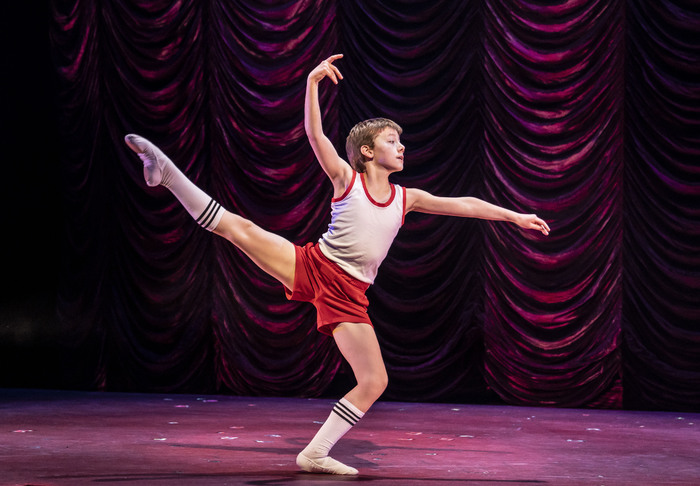 Photos: First Look at BILLY ELLIOT at Paramount Theatre 