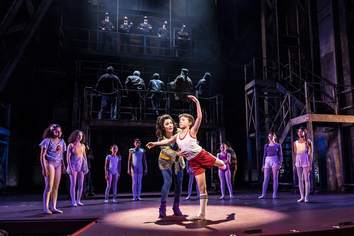 Photos: First Look at BILLY ELLIOT at Paramount Theatre Image