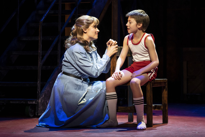 Photos: First Look at BILLY ELLIOT at Paramount Theatre Image