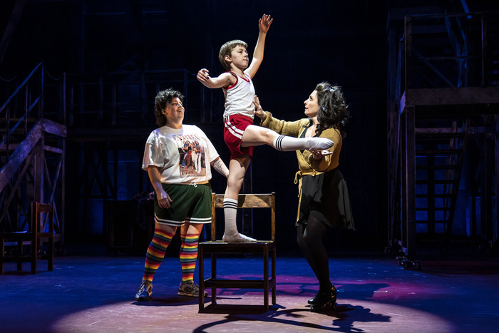 Photos: First Look at BILLY ELLIOT at Paramount Theatre Image