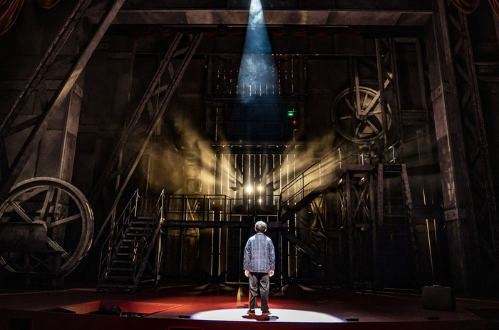 Photos: First Look at BILLY ELLIOT at Paramount Theatre Image