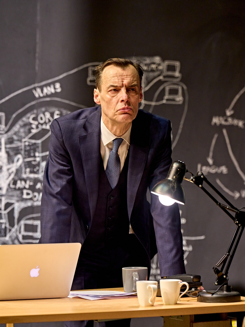 Review: AN ENEMY OF THE PEOPLE, Duke Of York's Theatre Image