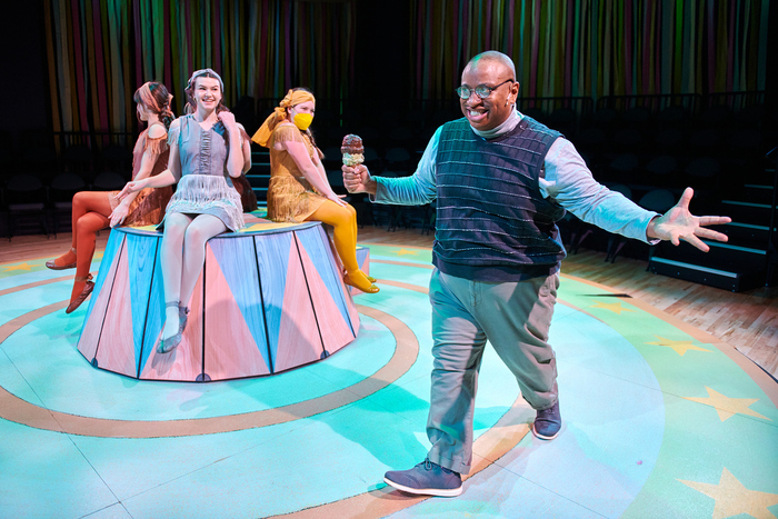 Photos: First Look At ELEPHANT AND PIGGIE'S 'WE ARE IN A PLAY!' At First Stage Image