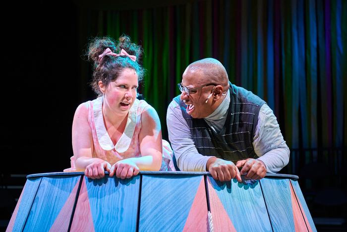 Photos: First Look At ELEPHANT AND PIGGIE'S 'WE ARE IN A PLAY!' At First Stage Image