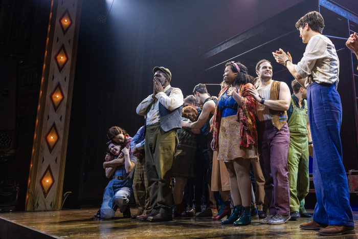 Photos & Video: Inside WATER FOR ELEPHANTS' First Preview Curtain Call Image