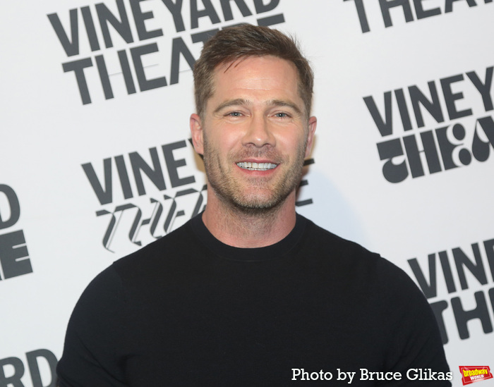 Photos: Vineyard Theatre's Annual Gala Honors Jesse Tyler Ferguson Image