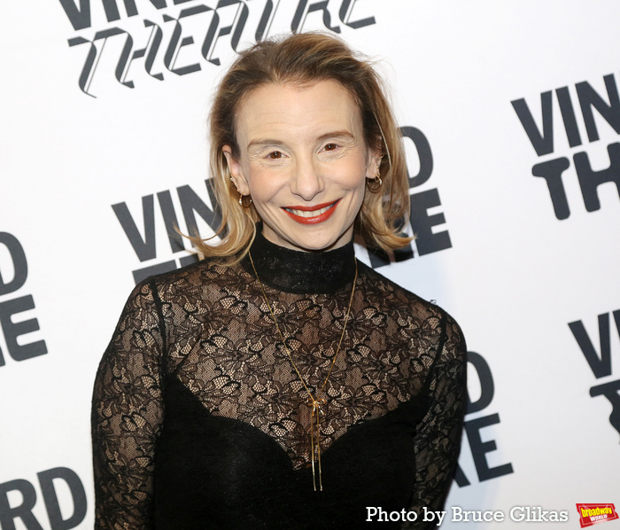 Photos: Vineyard Theatre's Annual Gala Honors Jesse Tyler Ferguson Image