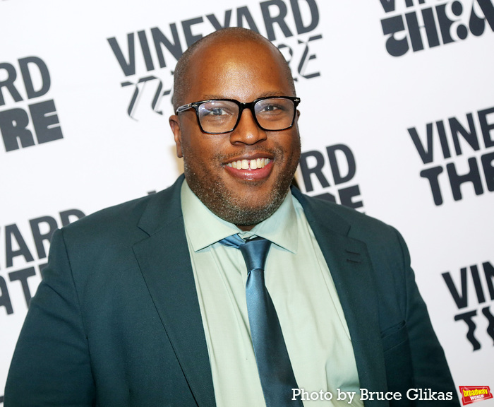 Photos: Vineyard Theatre's Annual Gala Honors Jesse Tyler Ferguson Image