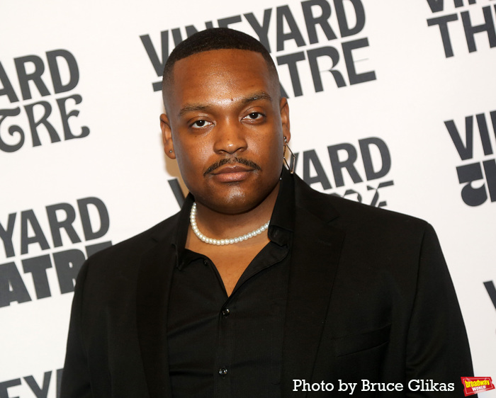 Photos: Vineyard Theatre's Annual Gala Honors Jesse Tyler Ferguson Image