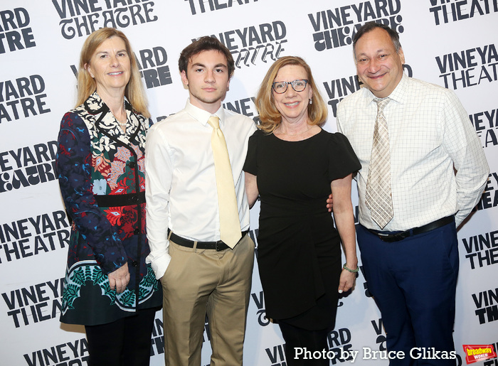 Photos: Vineyard Theatre's Annual Gala Honors Jesse Tyler Ferguson Image