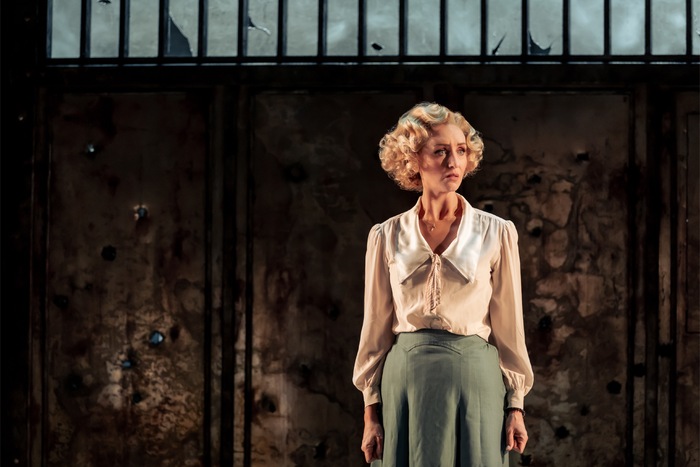Photos: First Look at the UK and Ireland Tour of BONNIE & CLYDE 