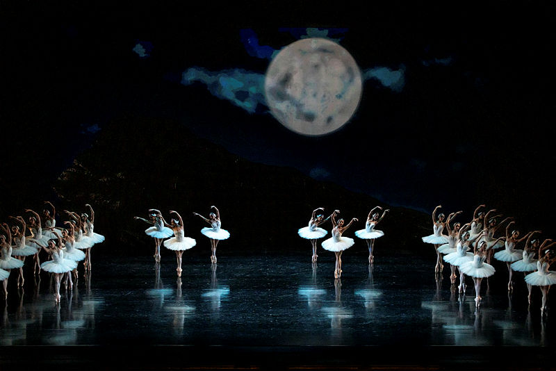 Review: SWAN LAKE at San Francisco Ballet Image
