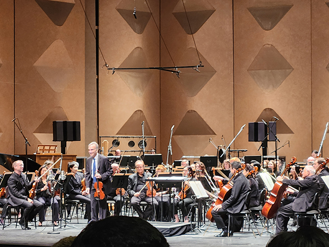 Review: SAN DIEGO SYMPHONY PLAYS RAVEL, RESPIGHI, AND BATES at San Diego Civic Center Theater Image